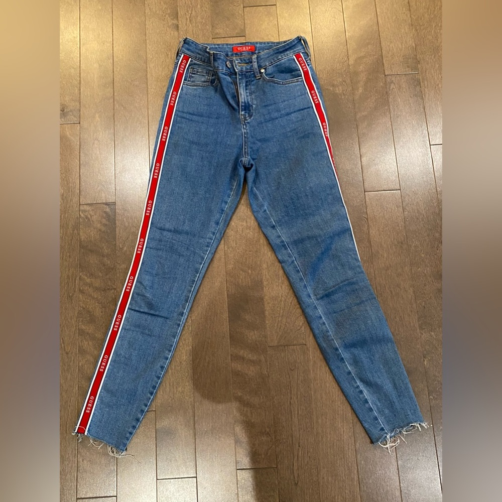 GUESS jeans